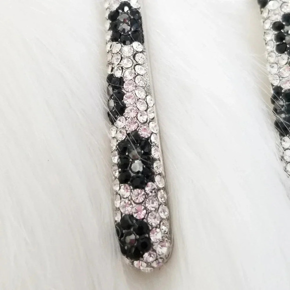 Leapord earrings - Picture 2 of 3